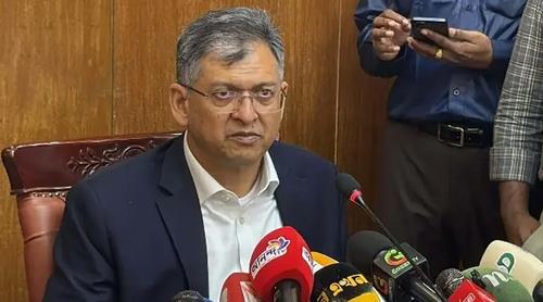 ৭ জনের ফাঁসির রায়ের প্রতিক্রিয়ায় একটি ককটেল বিস্ফোরণ বড় বিষয় নয়: স্বরাষ্ট্রমন্ত্রী