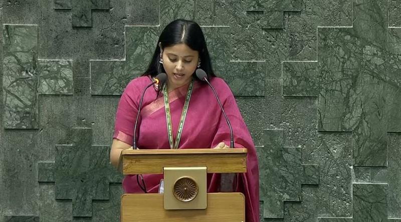 এমপির প্রেমে হাবুডুবু, এবার বিয়ের পিঁড়িতে ক্রিকেটার