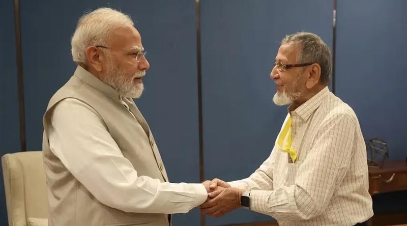 বাল্যবন্ধু মোদির কাছে চেয়েছিলেন বিচার, দখল সেই জমি ফেরত পেলেন আসগর আলী