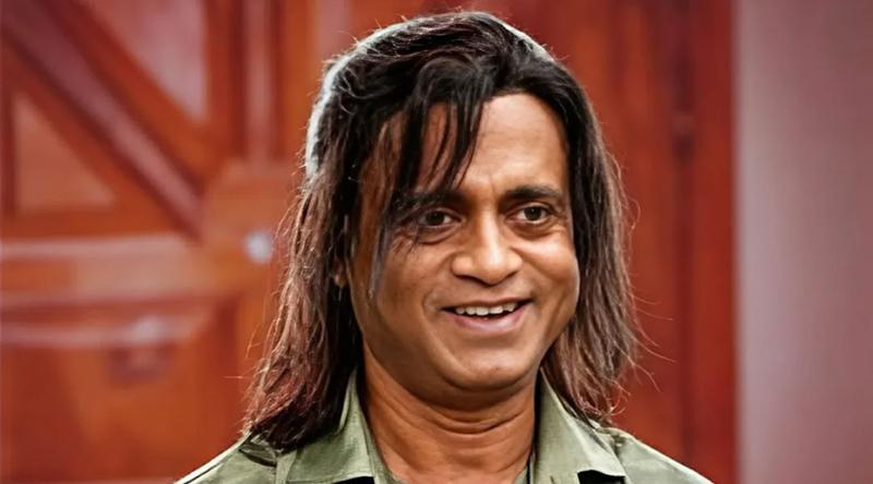 এবার ব্যাচেলর ফ্ল্যাটে এন্ট্রি নিলেন আ খ ম হাসান