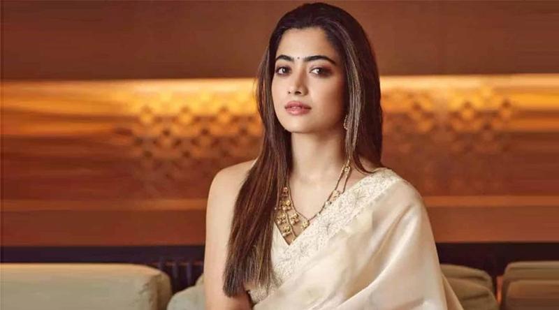 ঐশ্বরিক সান্নিধ্যে দাঁড়িয়ে আছি: রাশমিকা