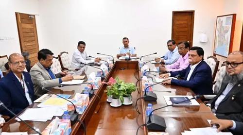রাজধানীর লেক পরিষ্কারে নৌকার সংখ্যা ২ থেকে ১০টিতে উন্নীত করার নির্দেশ প্রধানমন্ত্রীর