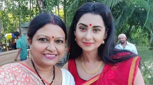 চয়নিকার ২৫ বছর পূর্তিতে ‘আপুনি’ ডেকে আবেগঘন বুবলী