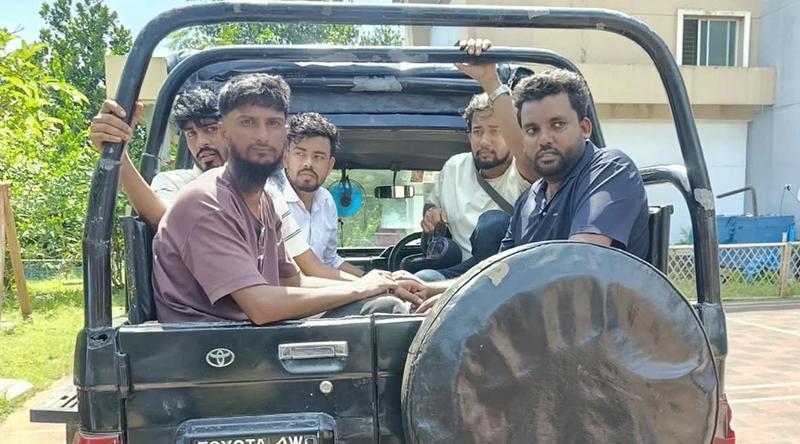 ‎সাজেকে ‘জয় বাংলা’ স্লোগান, ৬ পর্যটক আটক