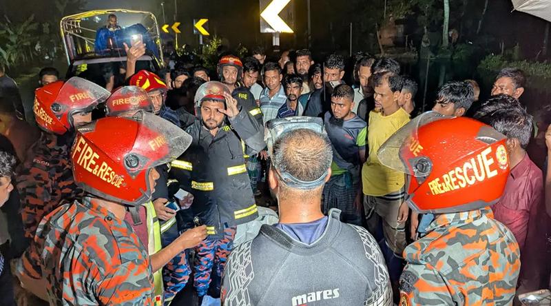 পটুয়াখালীতে অটোর সঙ্গে বাসের সংঘর্ষ, নিহতের সংখ্যা বেড়ে ৪