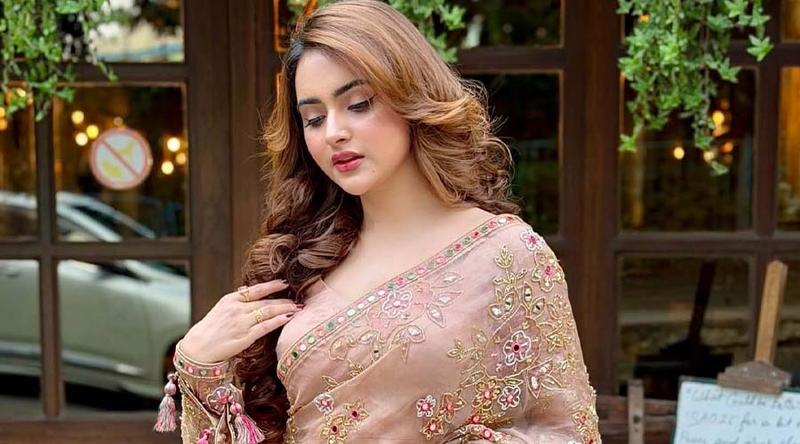 কেয়া পায়ালের ঠোঁটের নিচের তিলের রহস্য