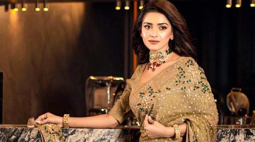 বাংলাদেশে নিজেকে নিরাপদ মনে করি না: তানজিন তিশা
