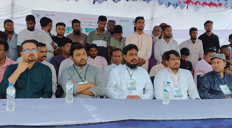 সংবিধান সংশোধন মিটিং দিয়ে সংকটের সুরাহা হবে না: আখতার হোসেন