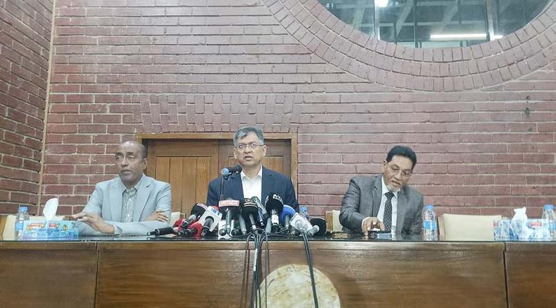 ডিসেম্বরের মধ্যে আলোচনা শেষ করতে চায় সংবিধান সংশোধন কমিটি: স্বরাষ্ট্রমন্ত্রী