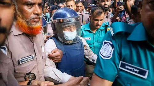 কাঠগড়ায় মাথা নিচু করে ছিলেন গাজী নজরুল, কাঁদছিলেন প্রথম স্ত্রী মাকছুদা