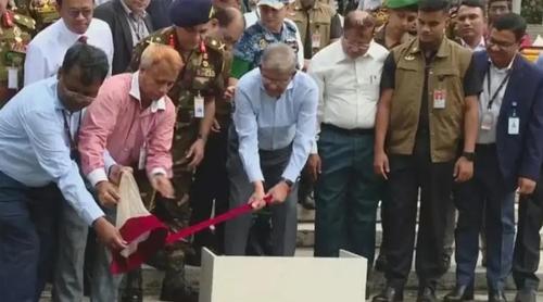 বঙ্গভবনের সিংহ পুকুরে মাছের পোনা অবমুক্ত করলেন রাষ্ট্রপতি