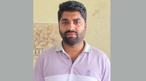 সীমান্তে মাদক সেবন করতে গিয়ে যুবলীগ নেতা গ্রেপ্তার
