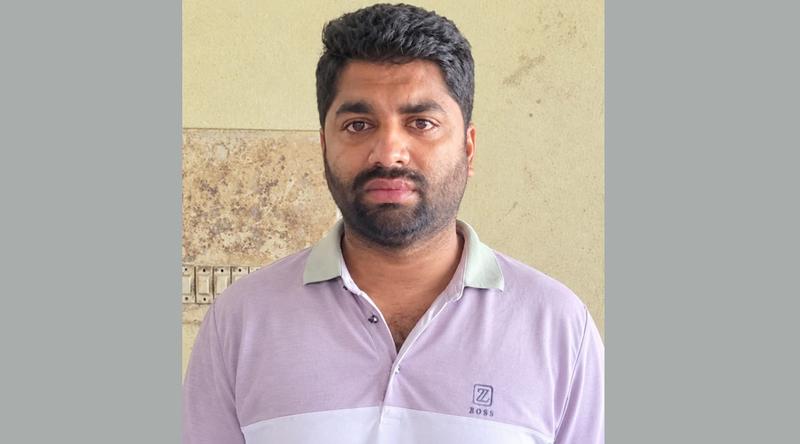 সীমান্তে মাদক সেবন করতে গিয়ে যুবলীগ নেতা গ্রেপ্তার