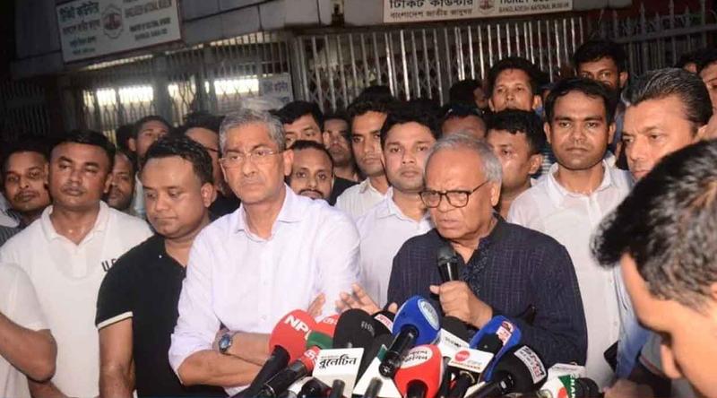 সাম্প্রতিক অগ্নিসংযোগ ও বোমা হামলা গভীর ষড়যন্ত্রের অংশ: রিজভী