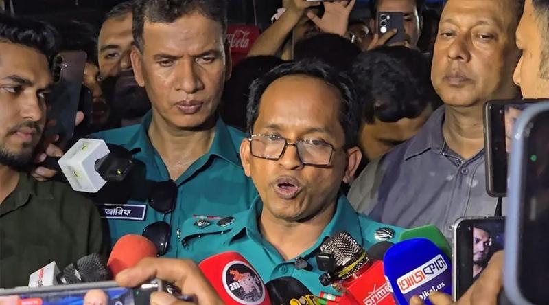 জাসদ কার্যালয়ের সামনে জড়ো হওয়া ২৮০-৩০০ জনকে যাচাই করা হচ্ছে: ডিসি হারুন