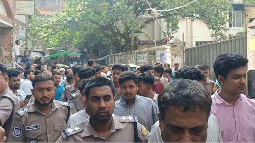 হাসিনার জন্মদিনের কেক কাটতে গিয়ে গ্রেপ্তার ১৫ নিষিদ্ধ ছাত্রলীগ কর্মী রিমান্ডে