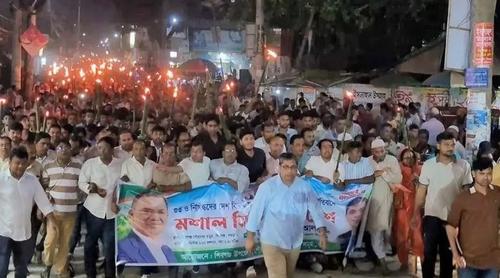 ফ্যাসিস্ট শেখ হাসিনাকে ফেরাতে গুপ্ত ও নিষিদ্ধদের ষড়যন্ত্র চলছে: মীর শাহে আলম