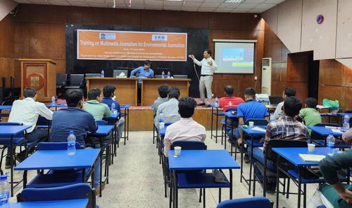 Training on multimedia journalism, fact-checking held in Dhaka