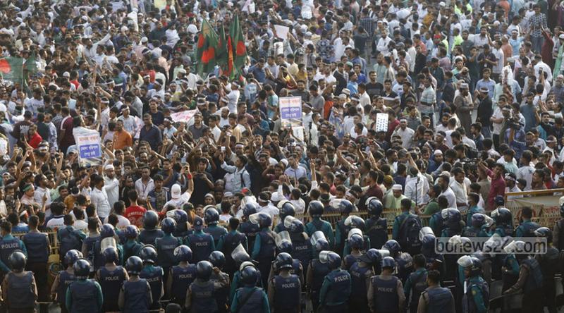 Bangladesh Times | ভোলা-বরিশাল সেতুর দাবিতে শাহবাগ অবরোধ, যান চলাচল বন্ধ